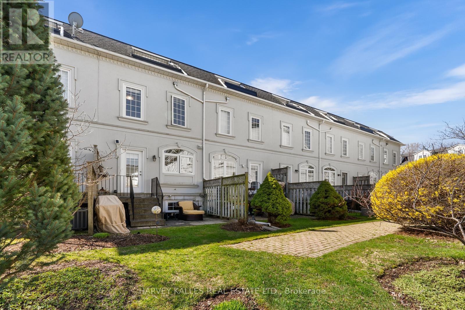 27 BENSON AVENUE - 45