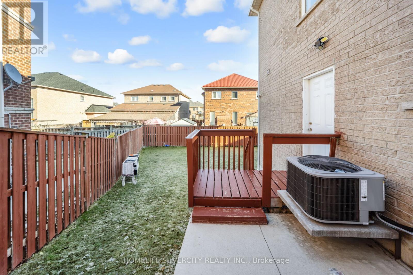 18 FINLAYSON CRESCENT - 46