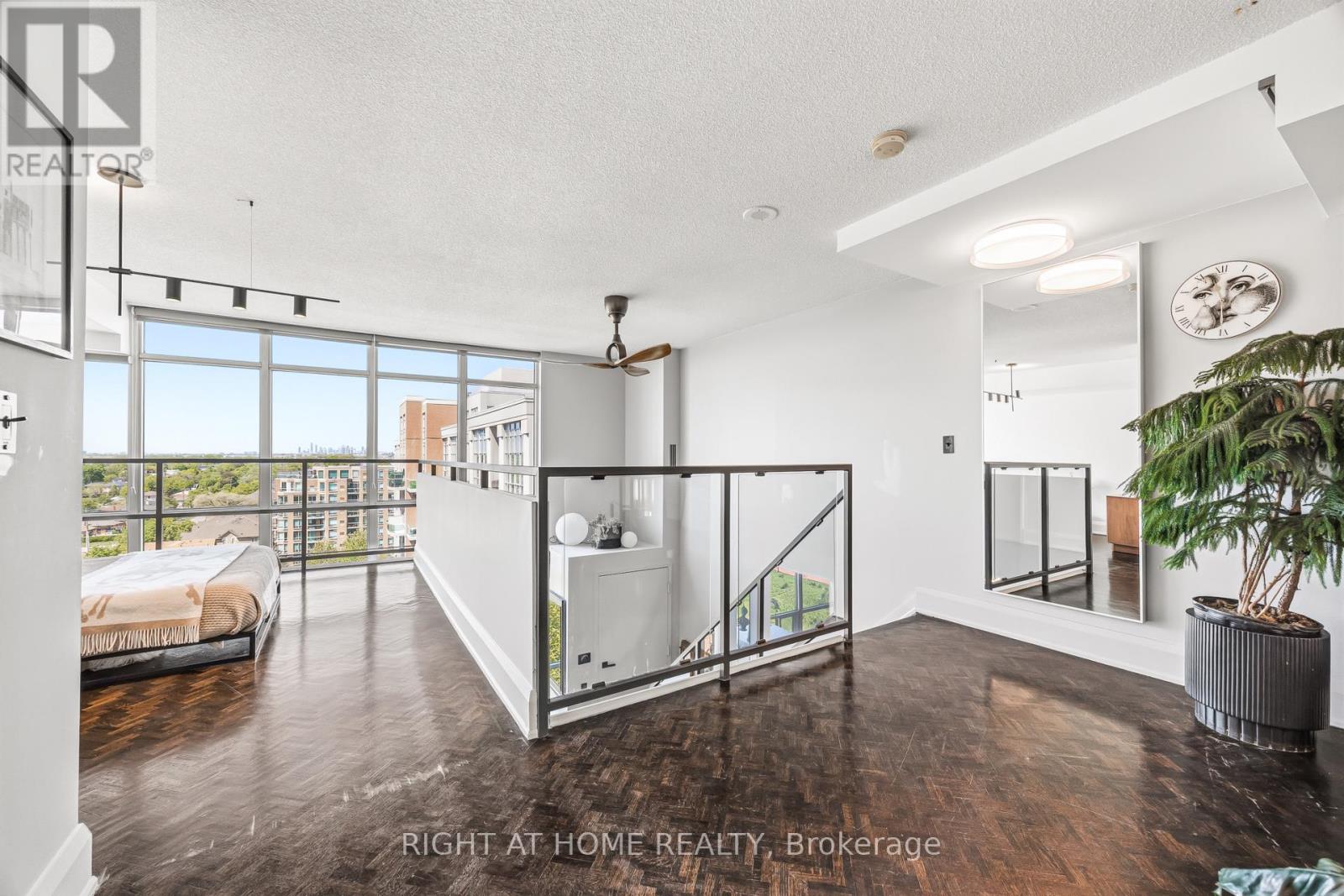 #612 250 MANITOBA STREET - 21