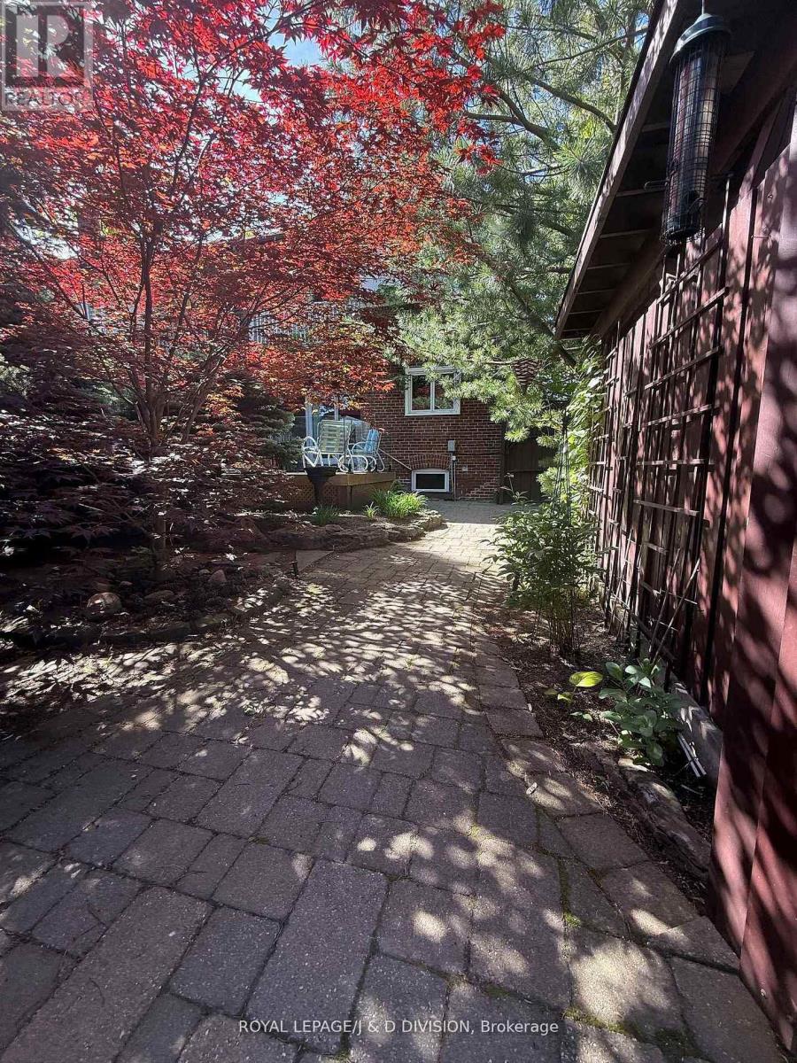 112 ROSE PARK DRIVE - 31