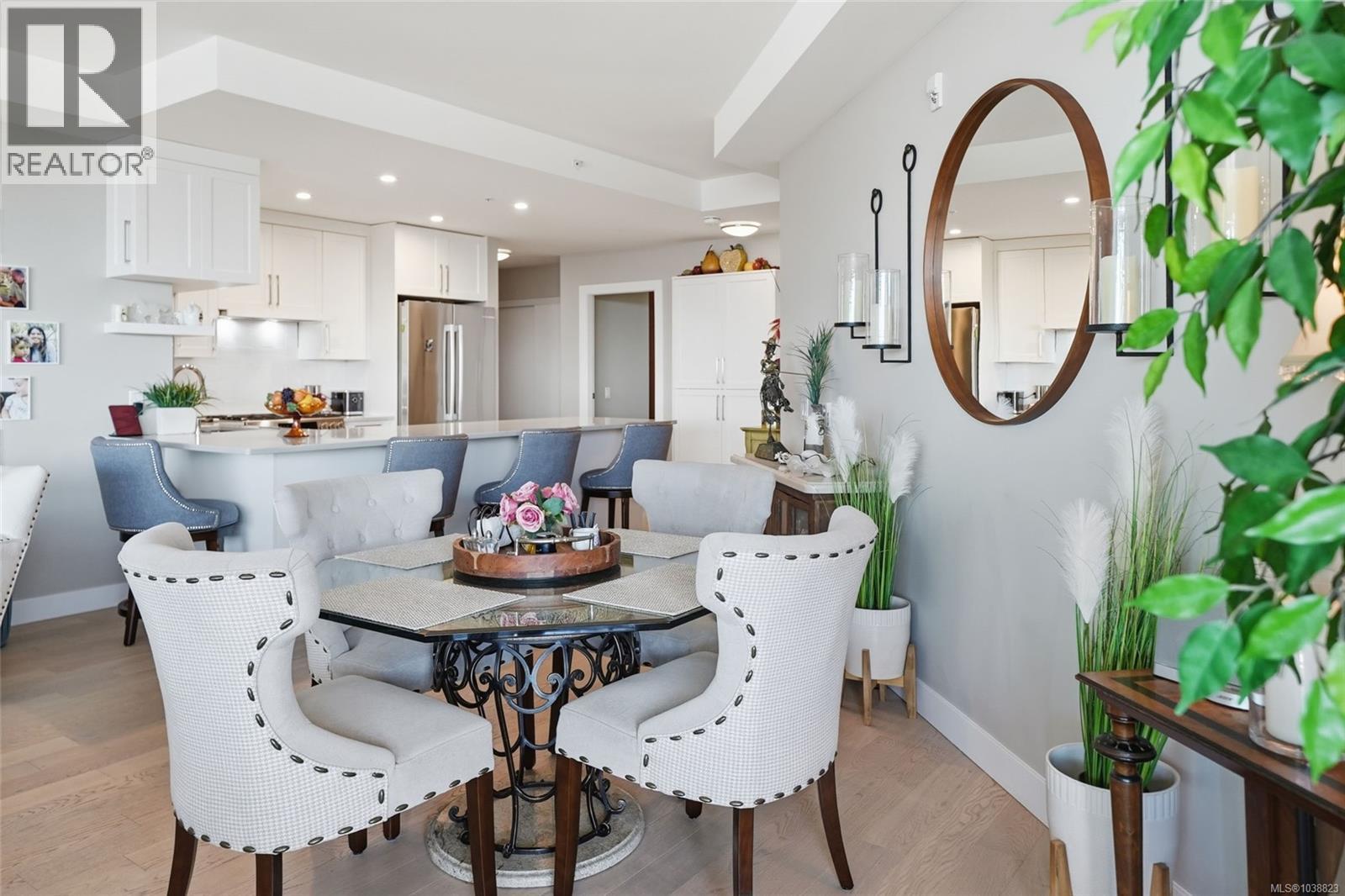 502 3529 Dolphin Dr, Nanoose Bay