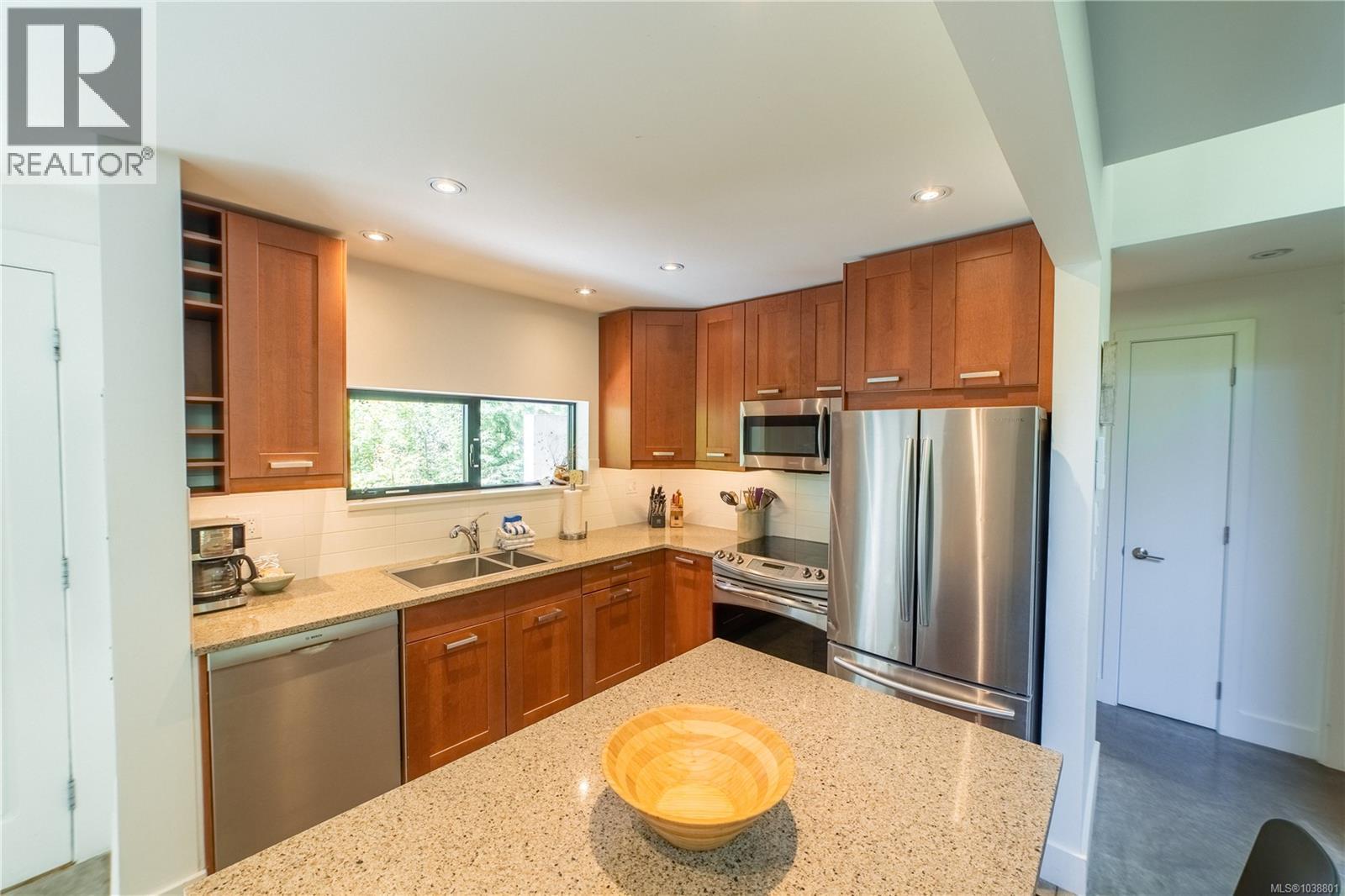 1156 Pacific Rim Hwy, Tofino