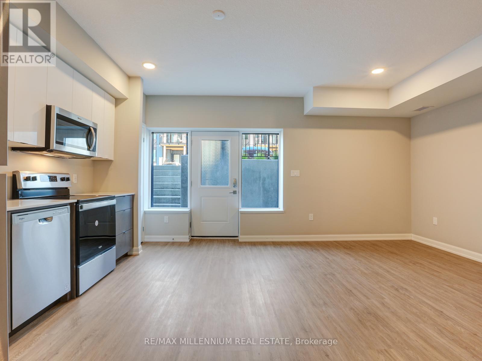 #424 708 WOOLWICH STREET - 20