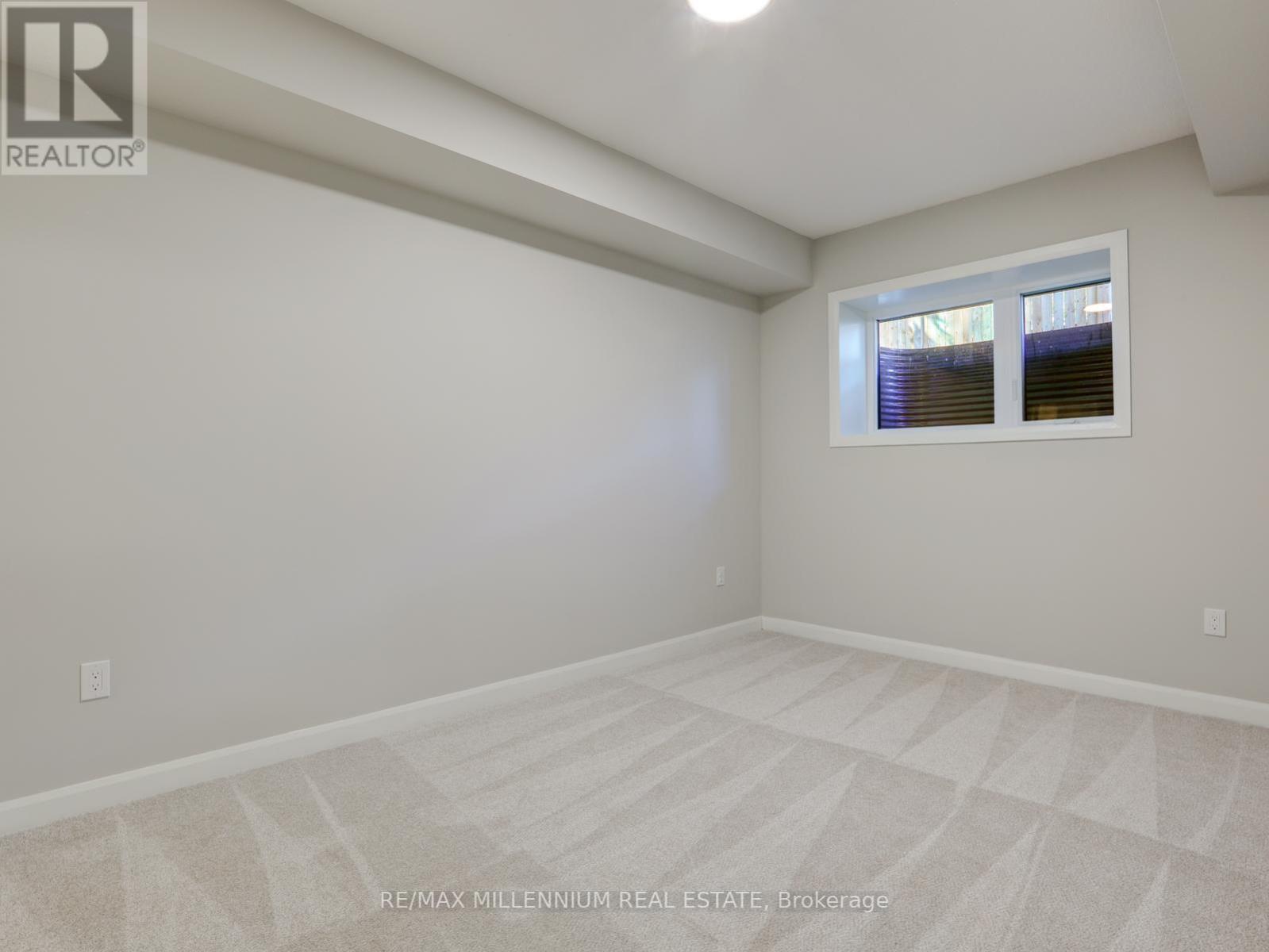 #424 708 WOOLWICH STREET - 31