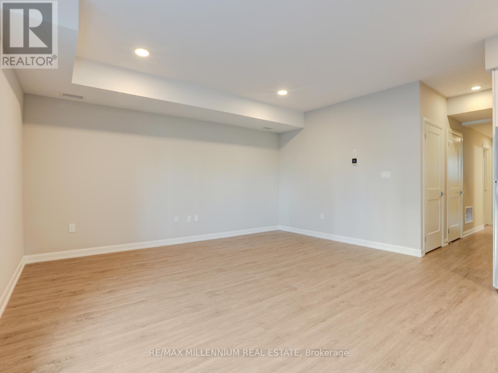 #424 708 WOOLWICH STREET - 13