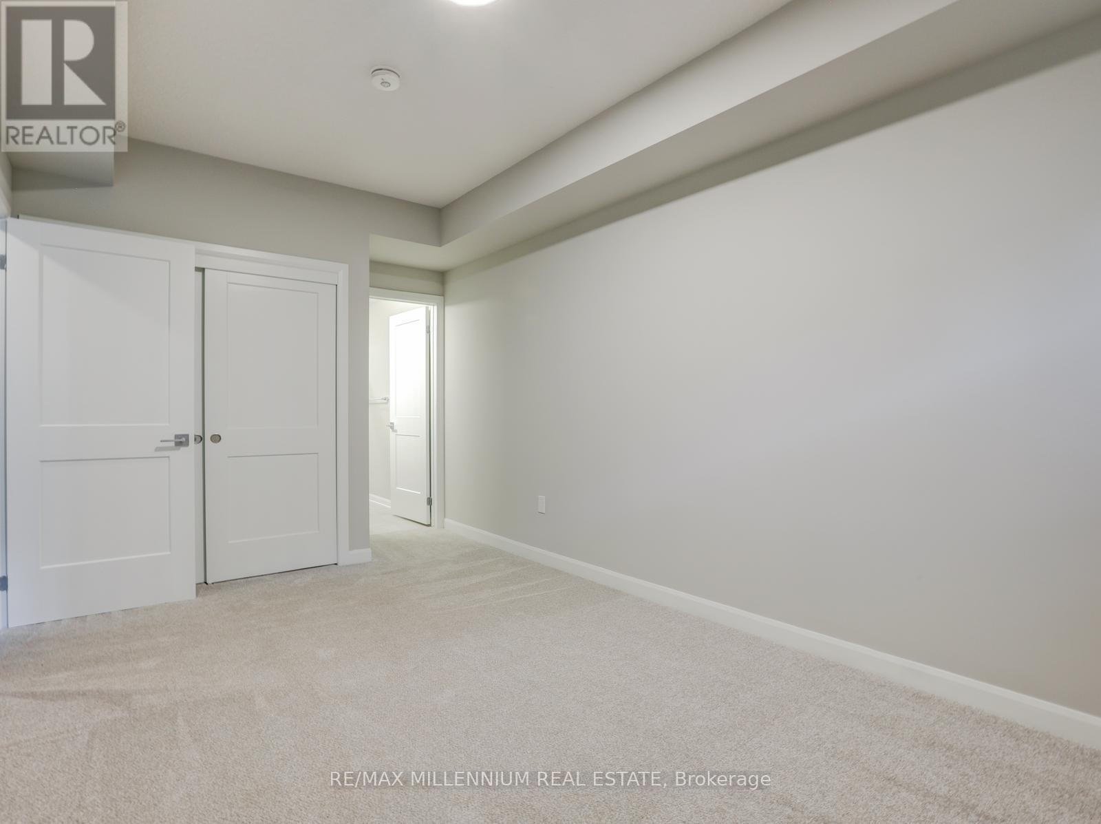 #424 708 WOOLWICH STREET - 32