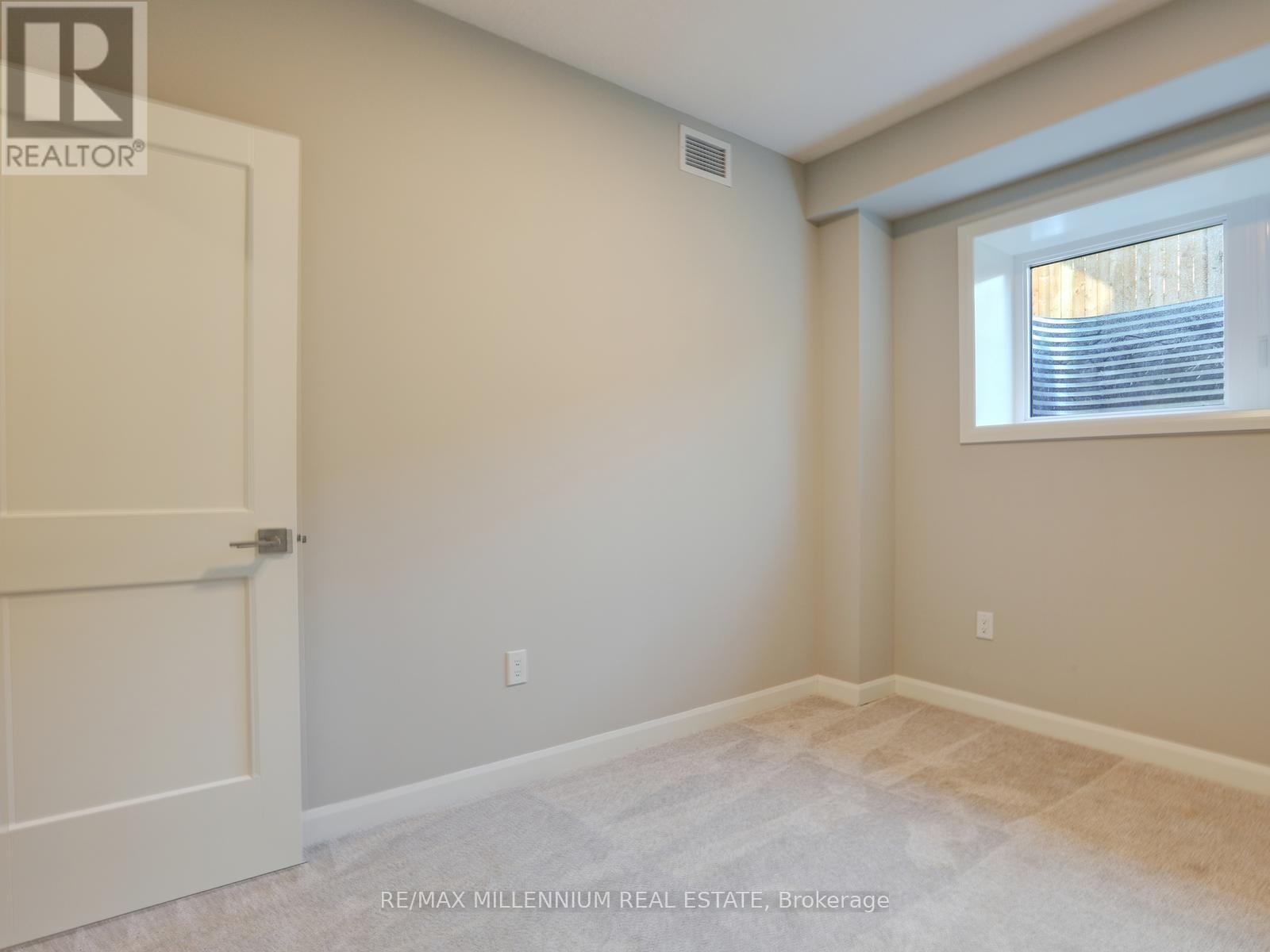 #424 708 WOOLWICH STREET - 27
