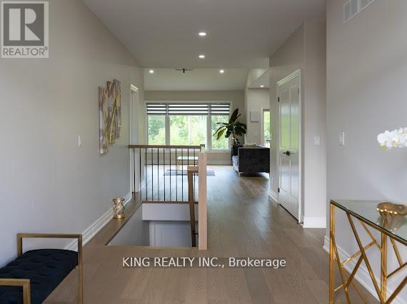 1043 KETTLE COURT