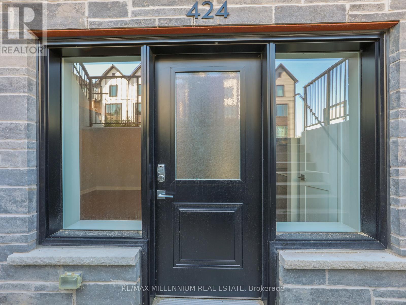 #424 708 WOOLWICH STREET - 10
