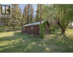 Bedroom - 2471 6 Highway, Lumby, BC V0E2G1 Photo 12