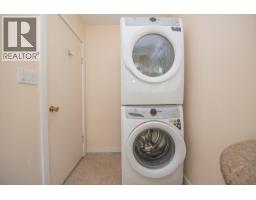 Living room - 2471 6 Highway, Lumby, BC V0E2G1 Photo 7