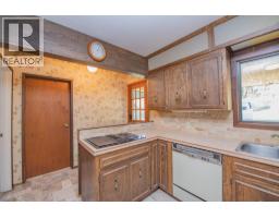 Kitchen - 2471 6 Highway, Lumby, BC V0E2G1 Photo 15