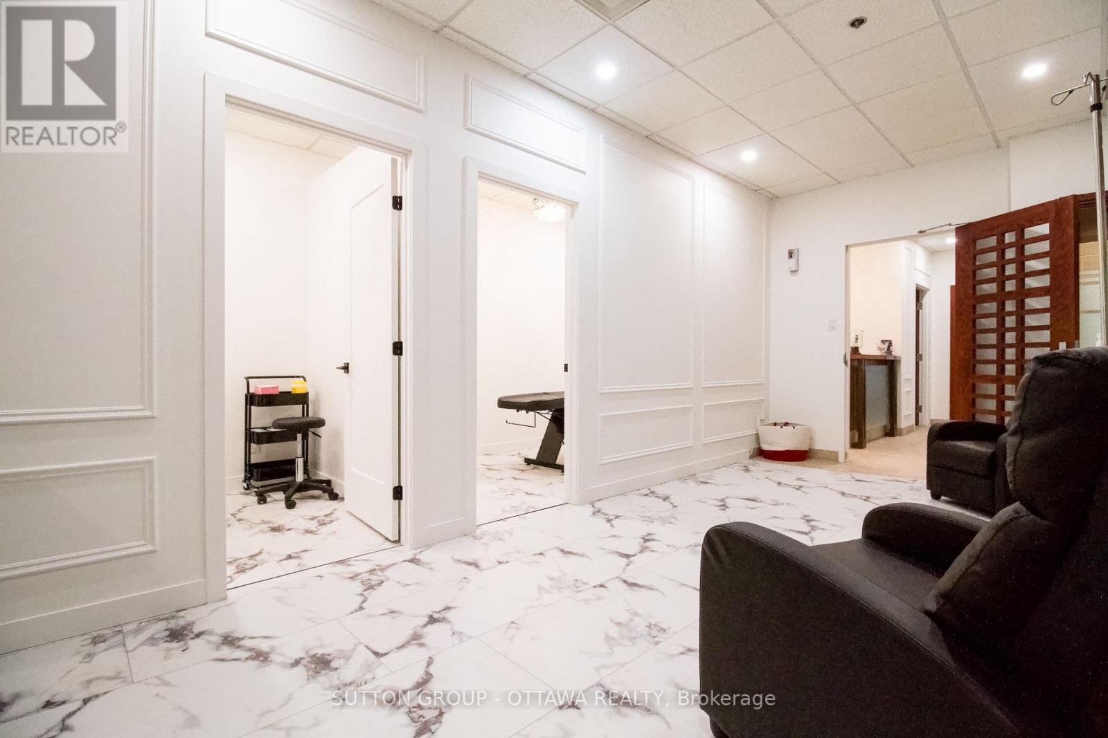 #160 160 GEORGE STREET - 17