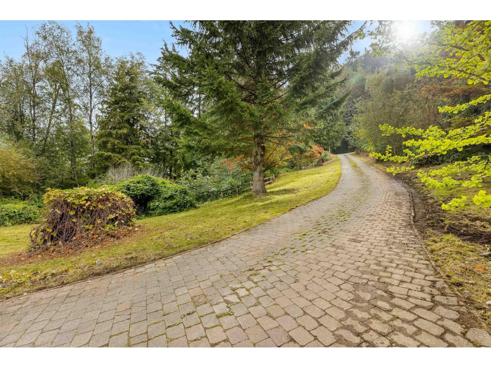 8379 CHELMSFORD PLACE, Chilliwack Mountain, Chilliwack