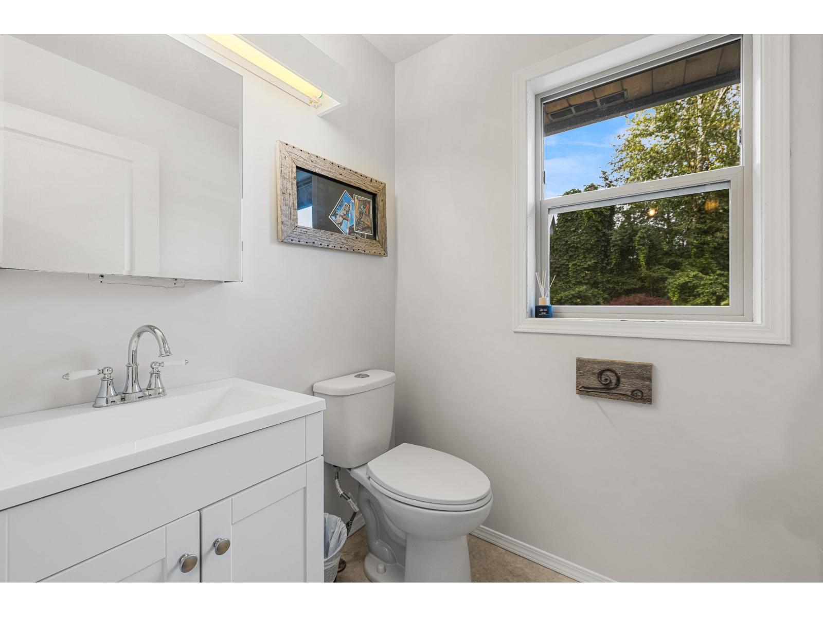 8379 CHELMSFORD PLACE, Chilliwack Mountain, Chilliwack