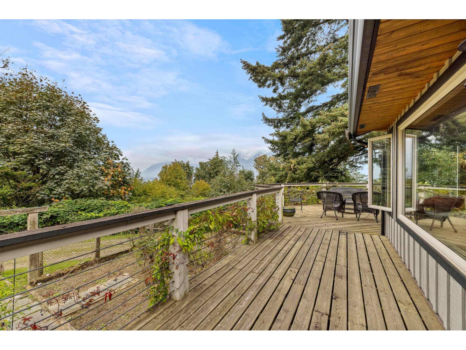 8379 CHELMSFORD PLACE, Chilliwack Mountain, Chilliwack