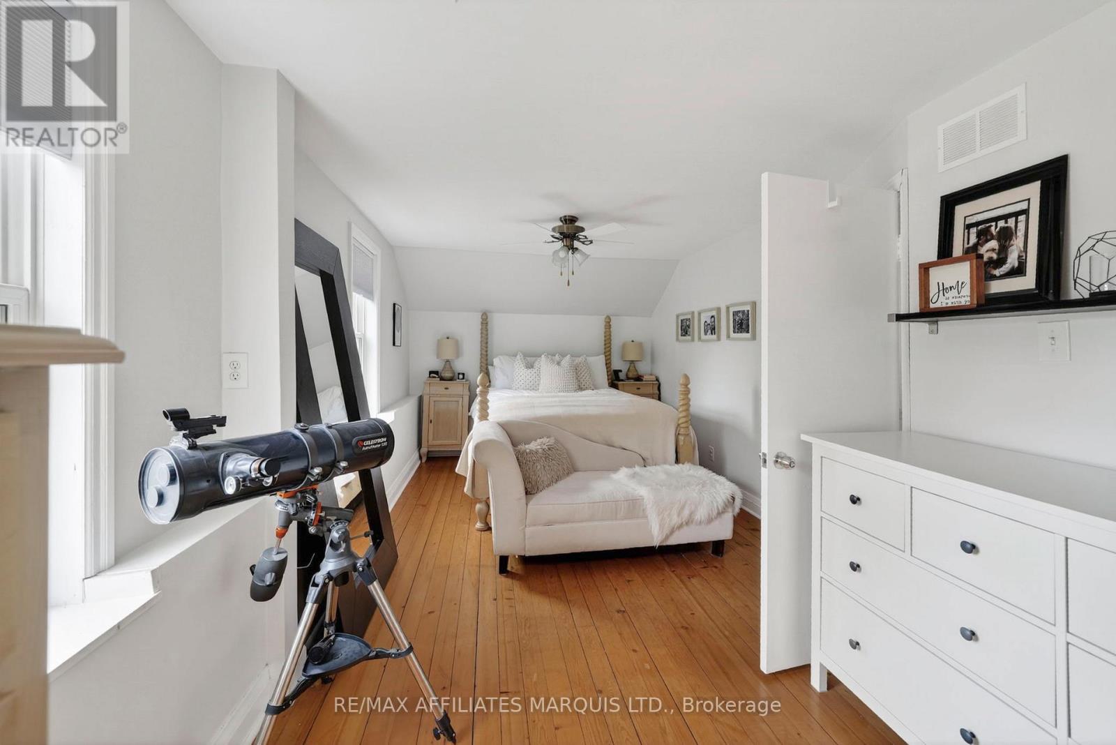 3324 MONTREAL ROAD - 23