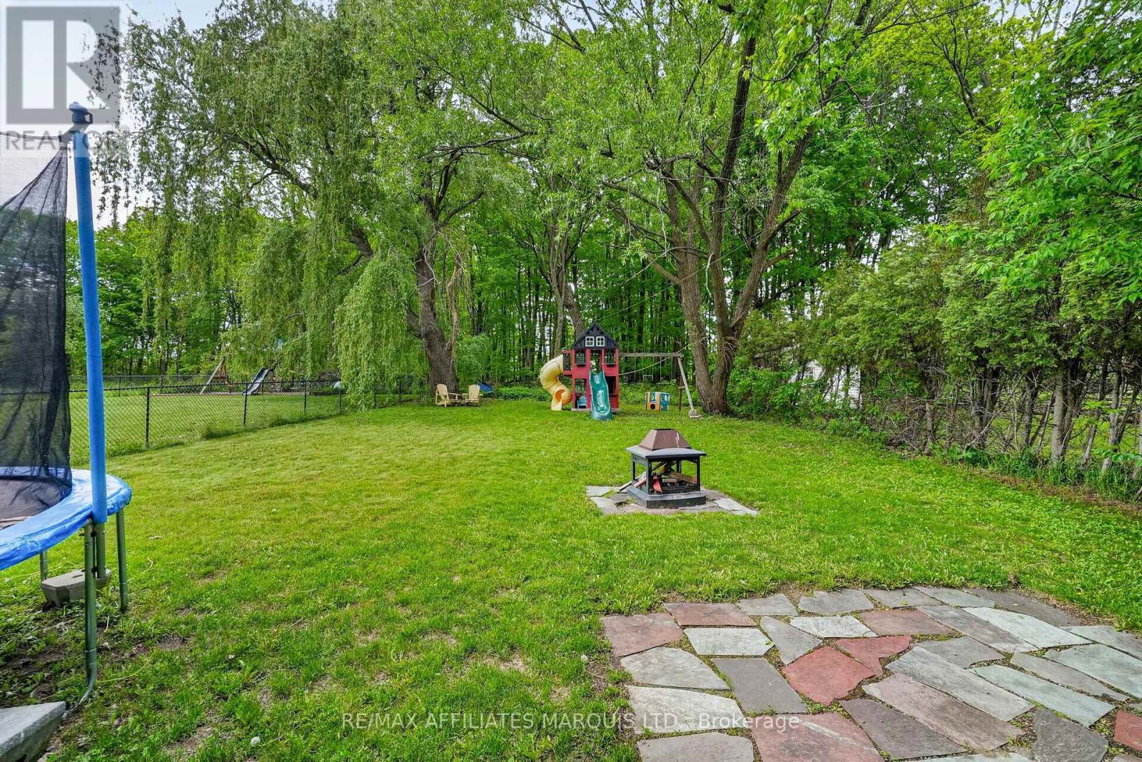 3324 MONTREAL ROAD - 38