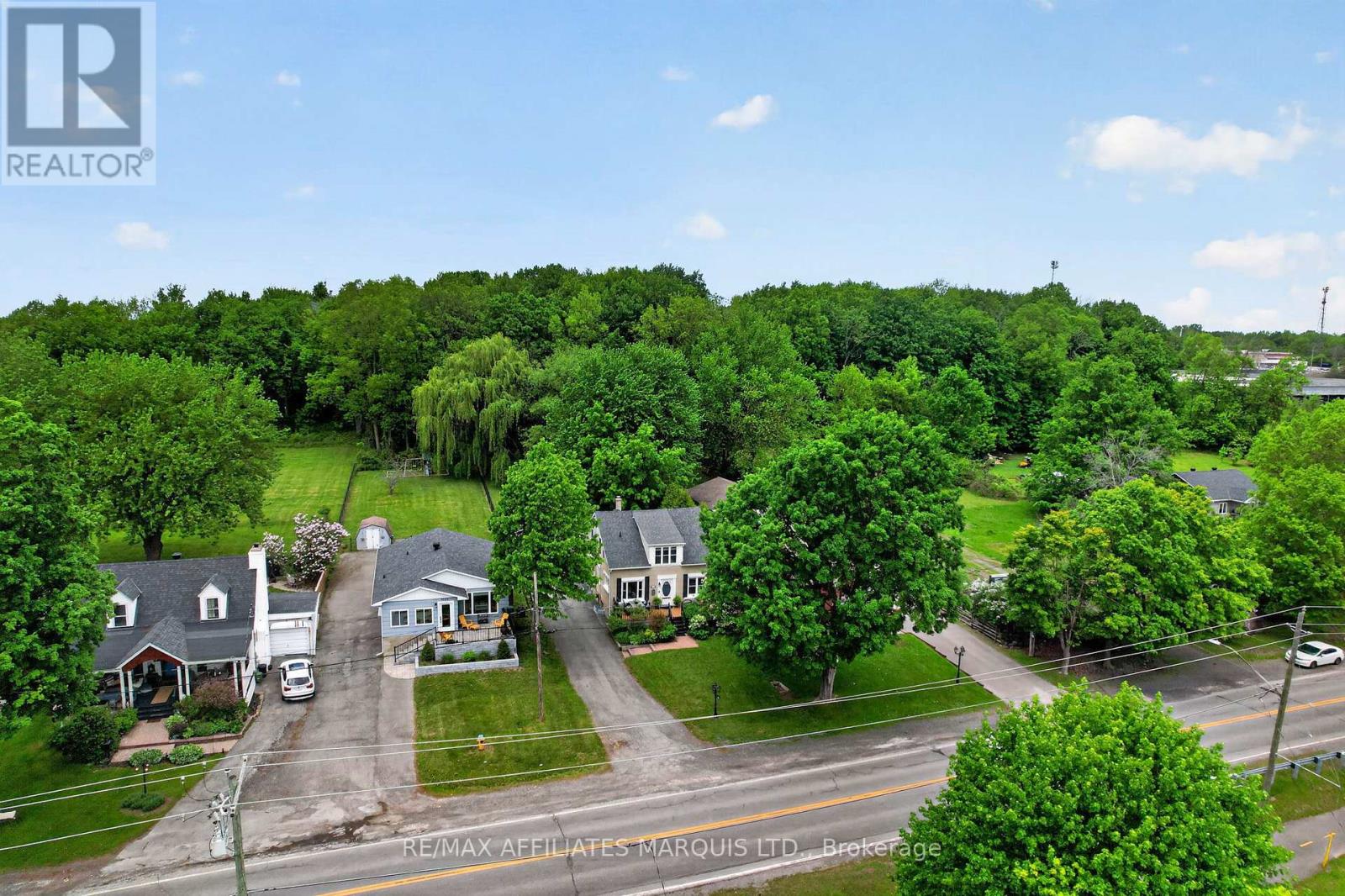 3324 MONTREAL ROAD - 49