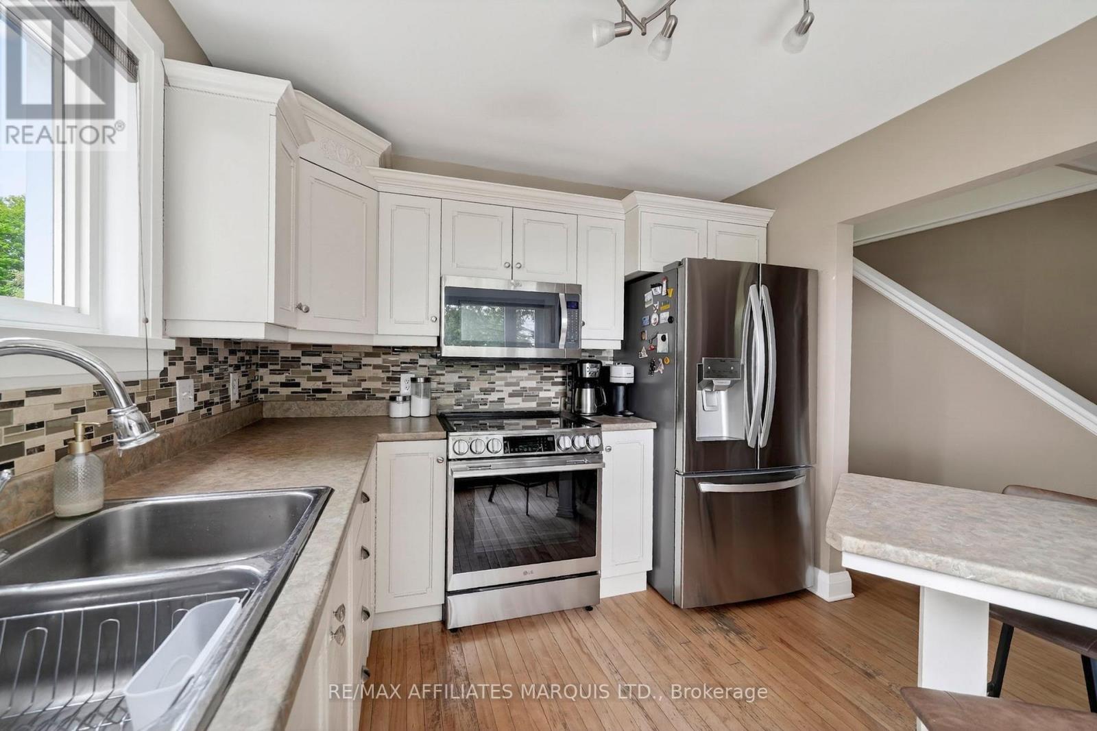 3324 MONTREAL ROAD - 9