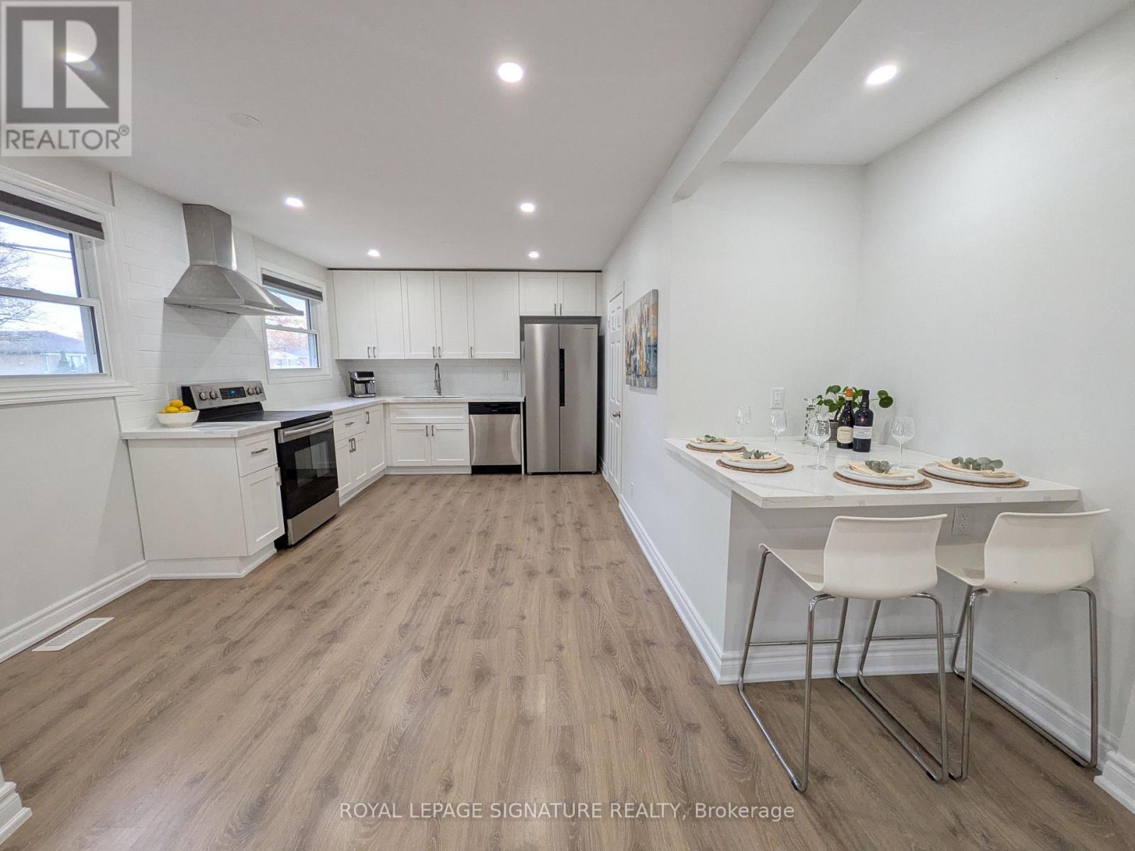 520 BURNHAM STREET - 7