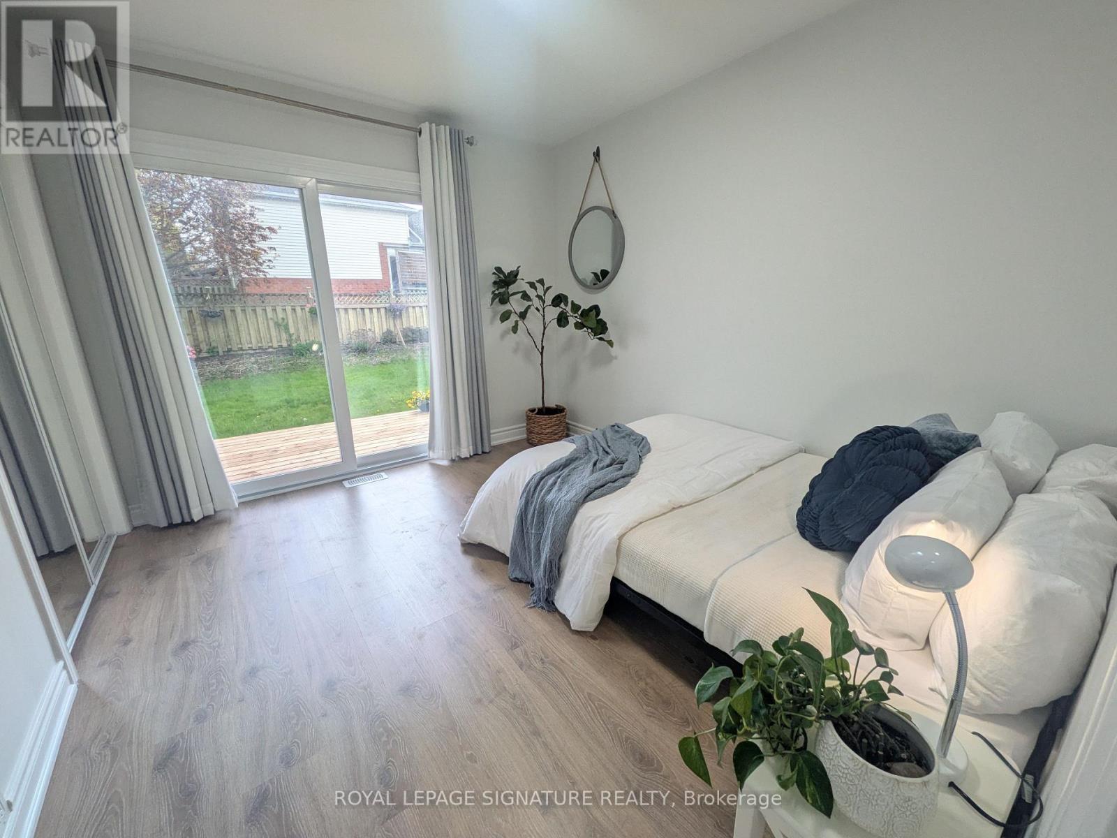 520 BURNHAM STREET - 11