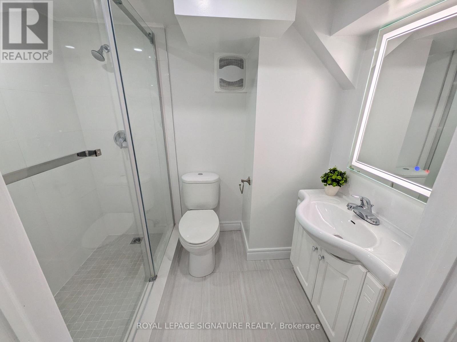 520 BURNHAM STREET - 23