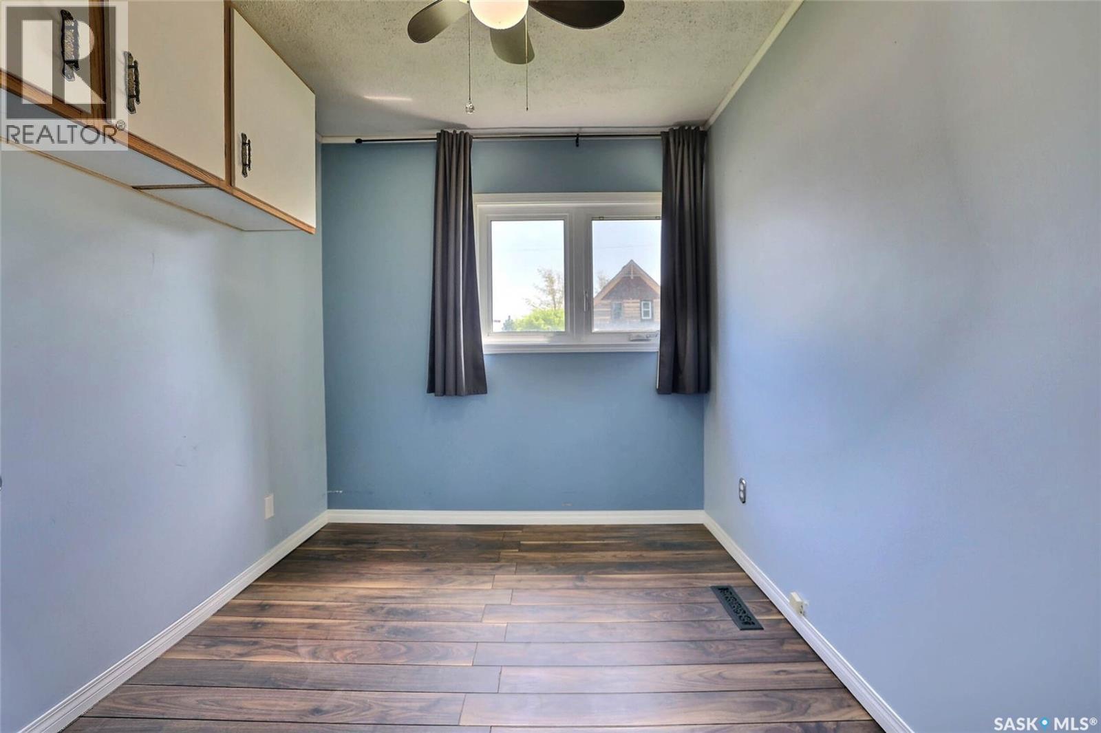 655 Alexandria AVENUE — photo 10