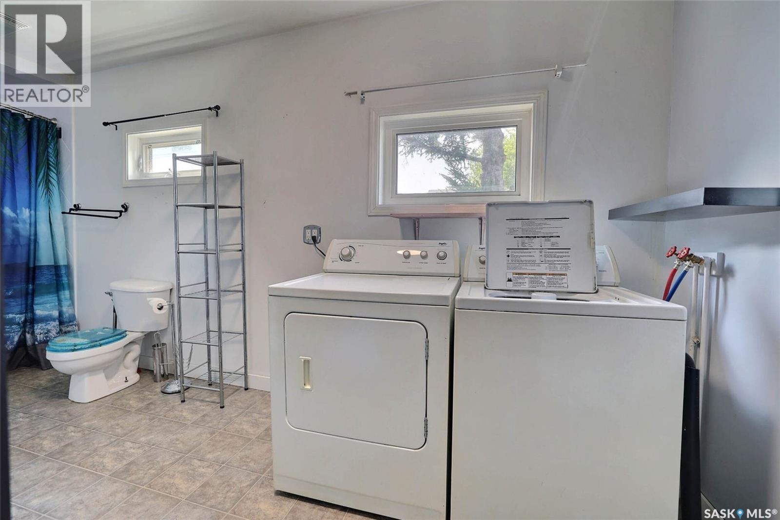 655 Alexandria AVENUE — photo 14