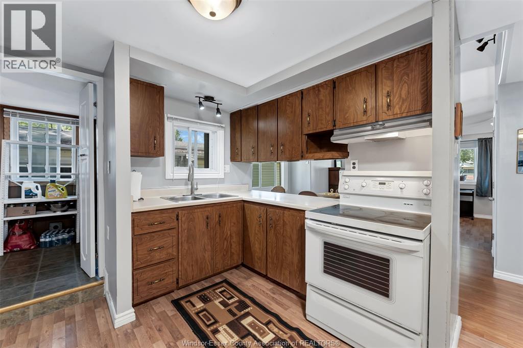 1 VISCOUNT PARKWAY - 14