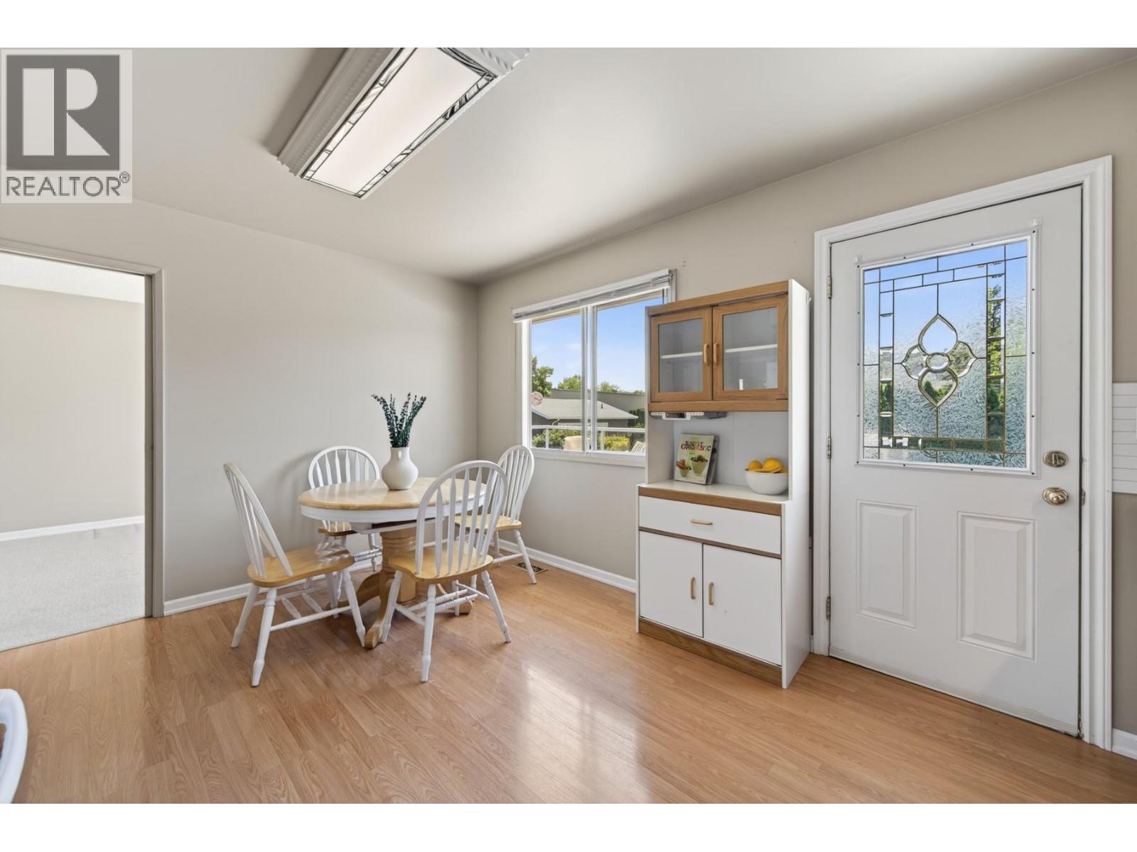2551 Parkcrest Avenue - 5
