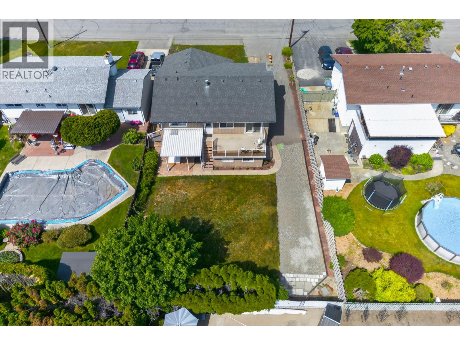 2551 Parkcrest Avenue - 2