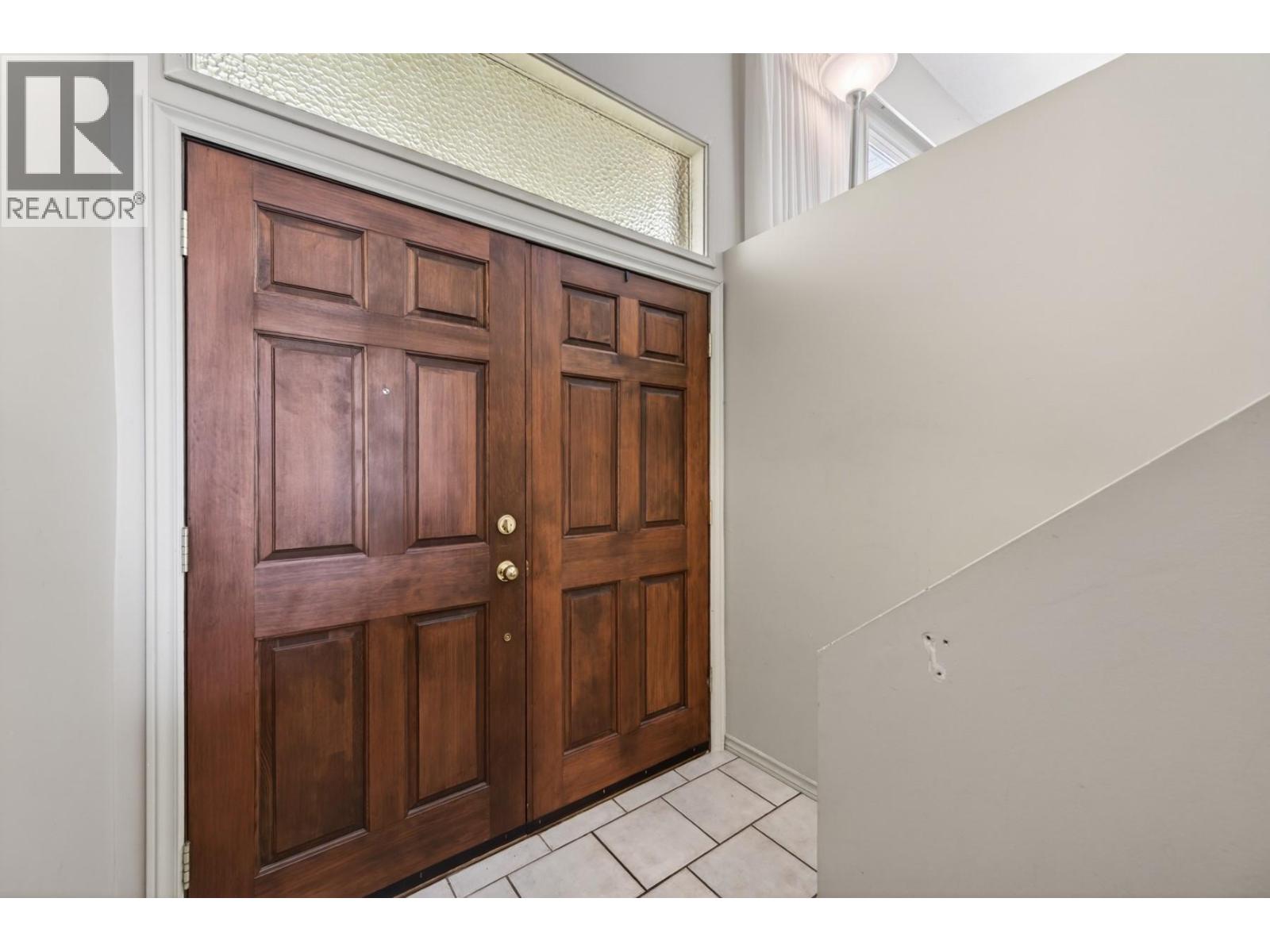 2551 Parkcrest Avenue - 25
