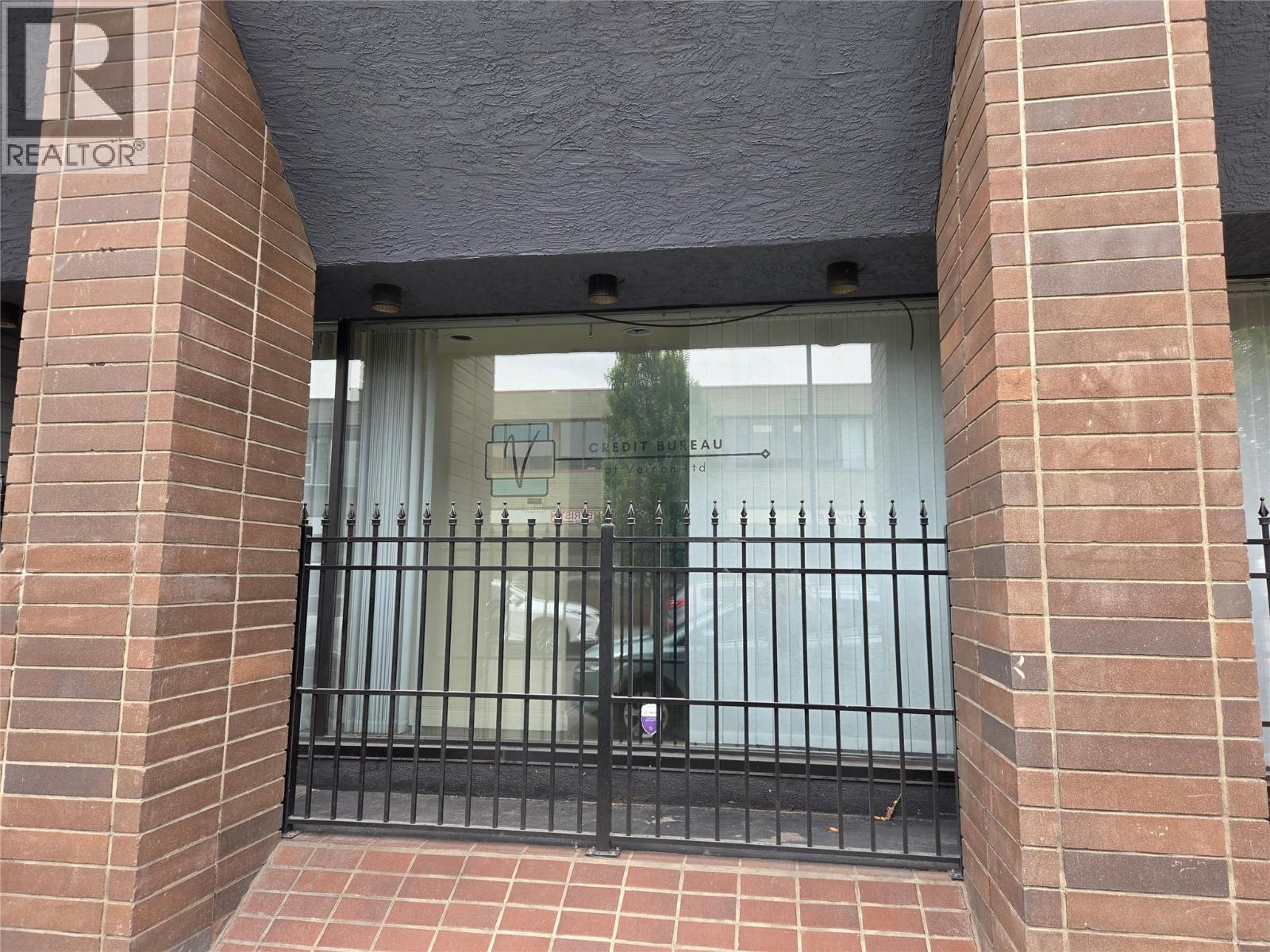 3307 32 Avenue Unit# 103 photo 5