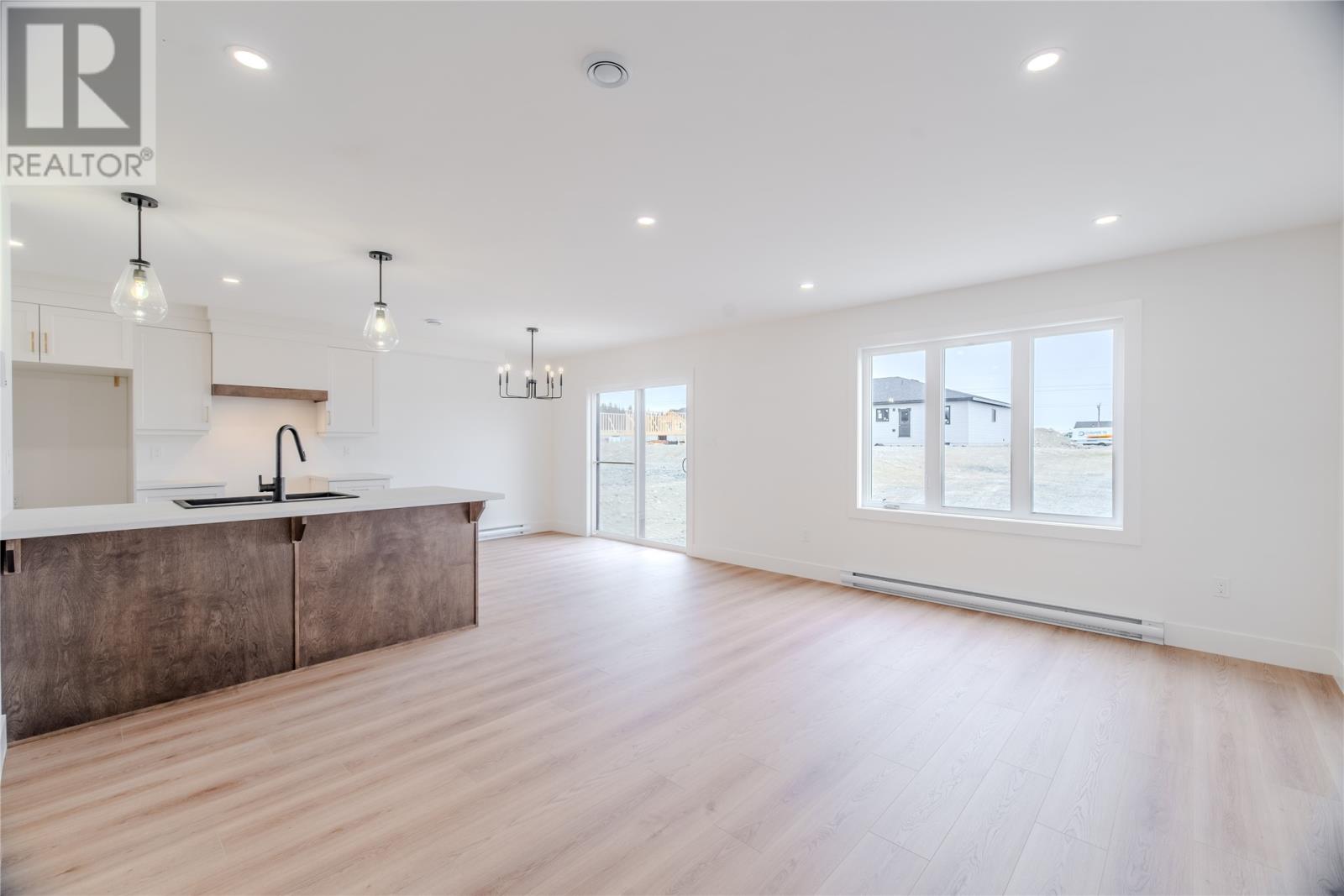 92 Trenton Drive - 13