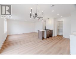92 Trenton Drive thumbnail 16