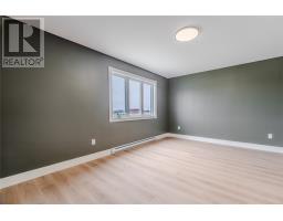 92 Trenton Drive thumbnail 21