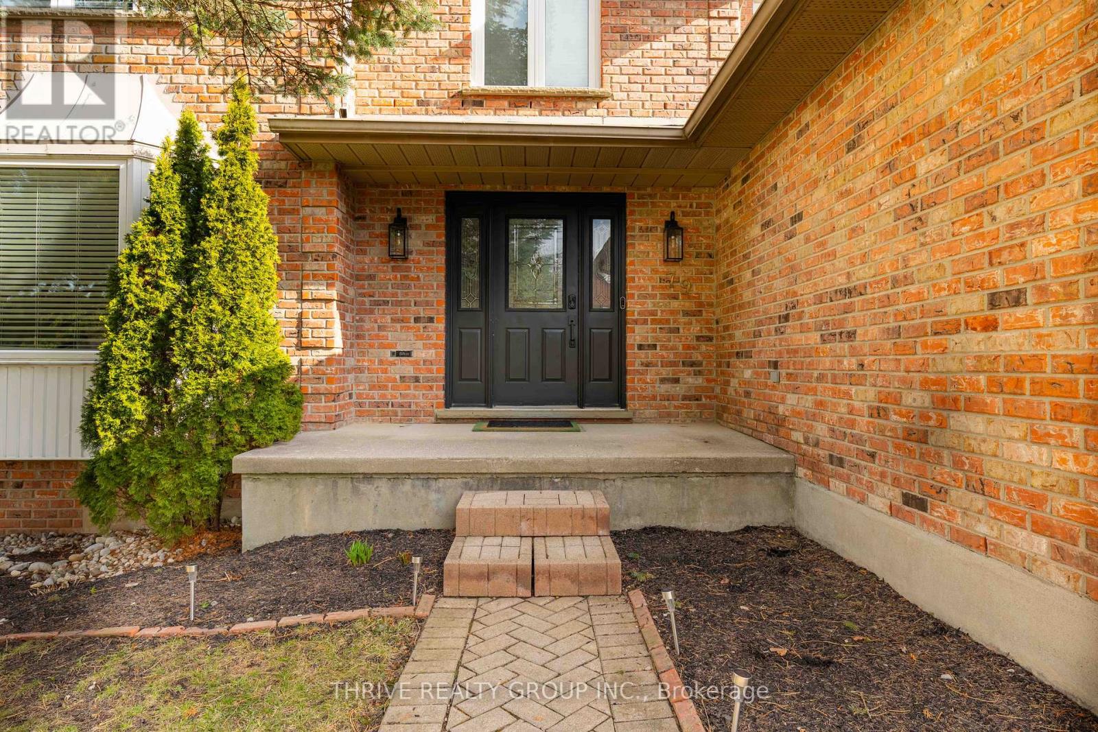 79 TRELLIS CRESCENT - 4