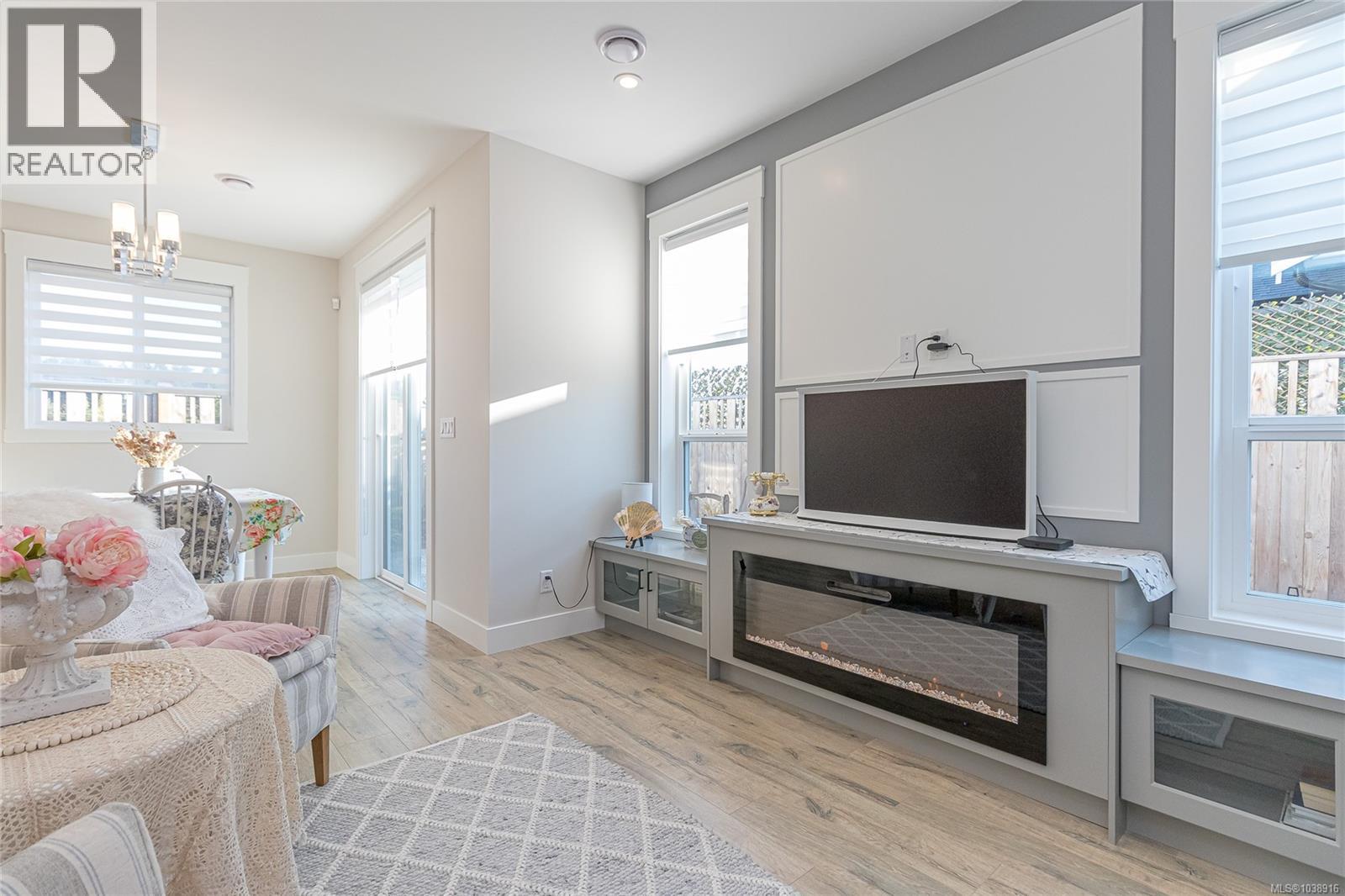 261 Dunbar Way - 6