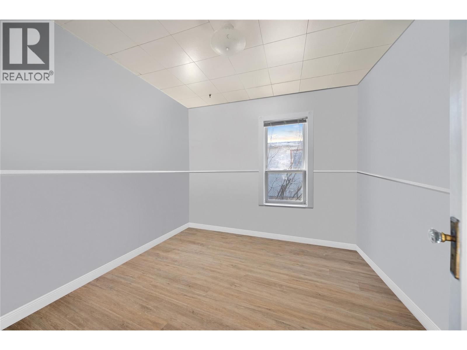 2438 Jackson Avenue, Merritt