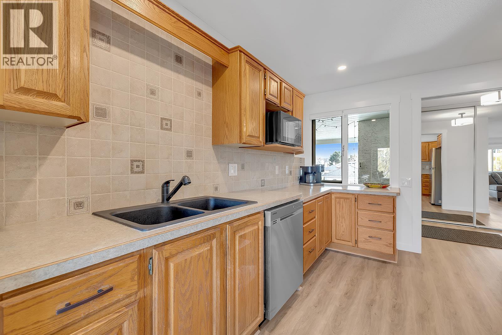 #14 3370 Casorso Road - 21