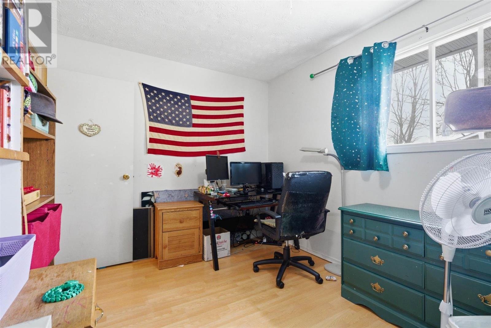 7 Schurm AVE - 19