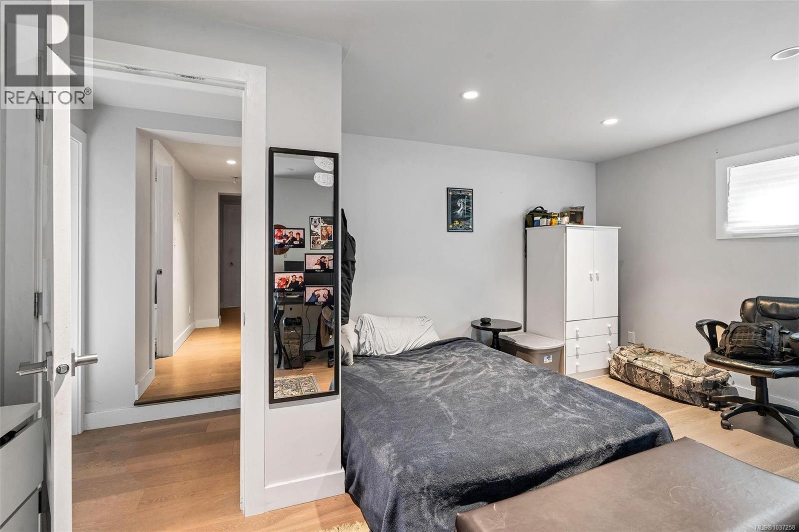 3910 Hobbs St - 25