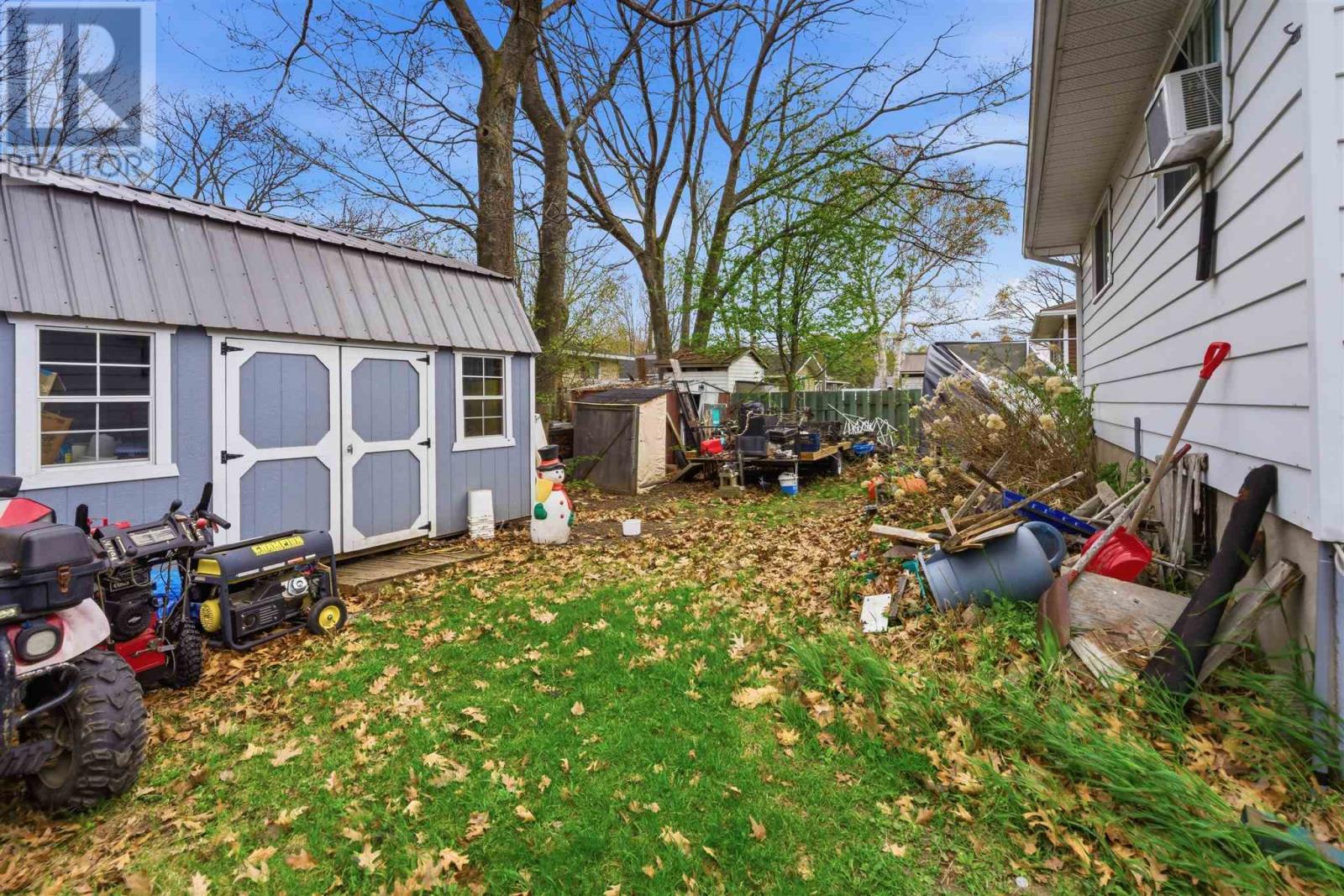 7 Schurm AVE - 29