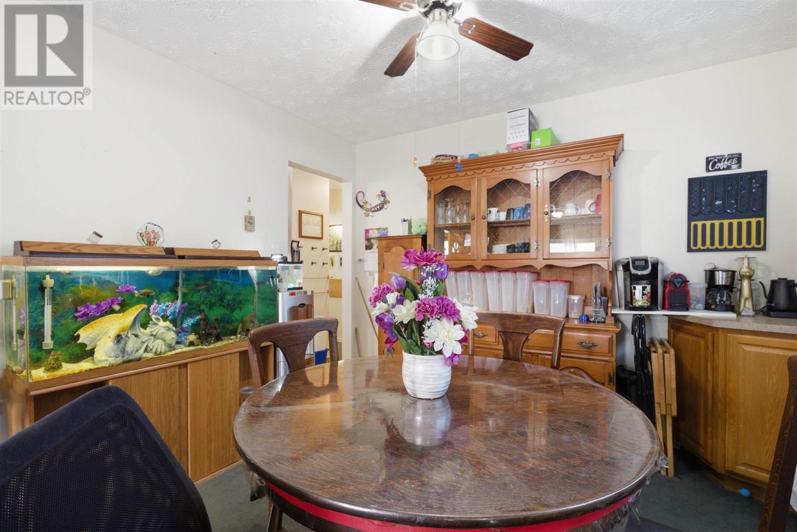 7 Schurm AVE - 9