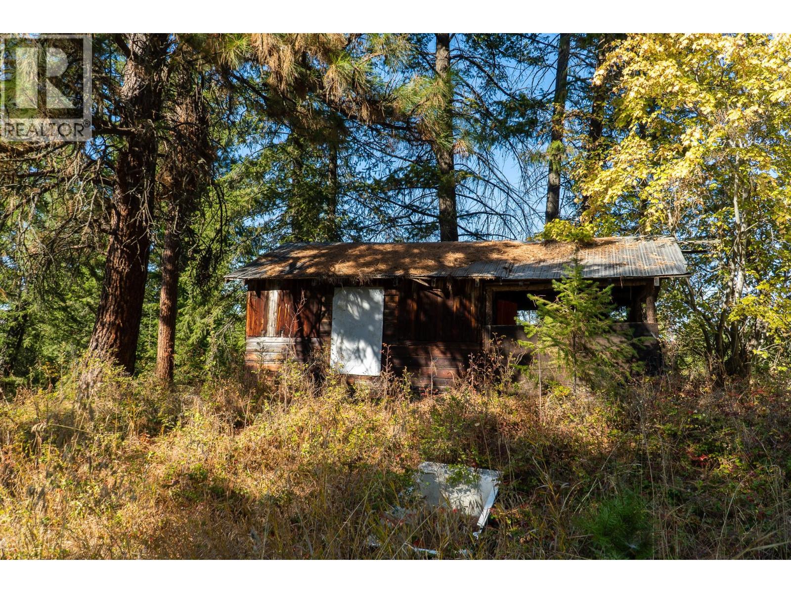 5893 Cosens Bay Road, Coldstream