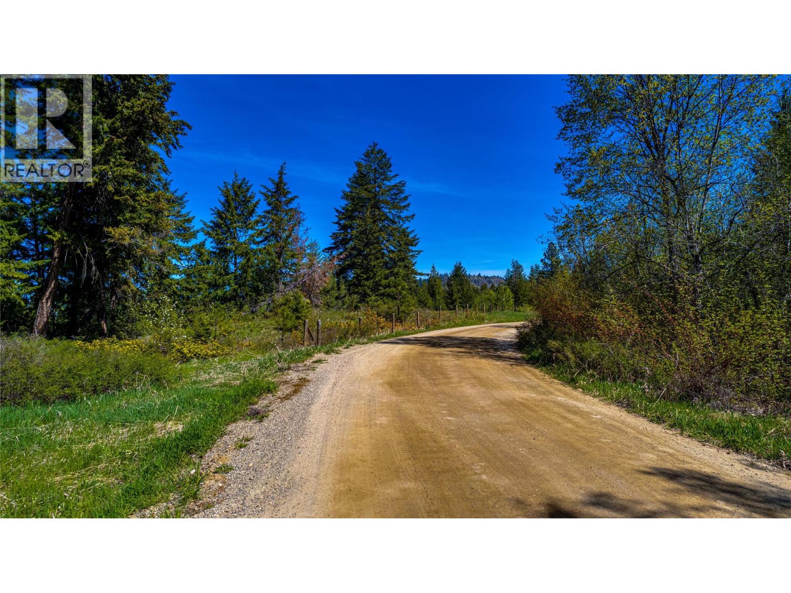 5893 Cosens Bay Road, Coldstream