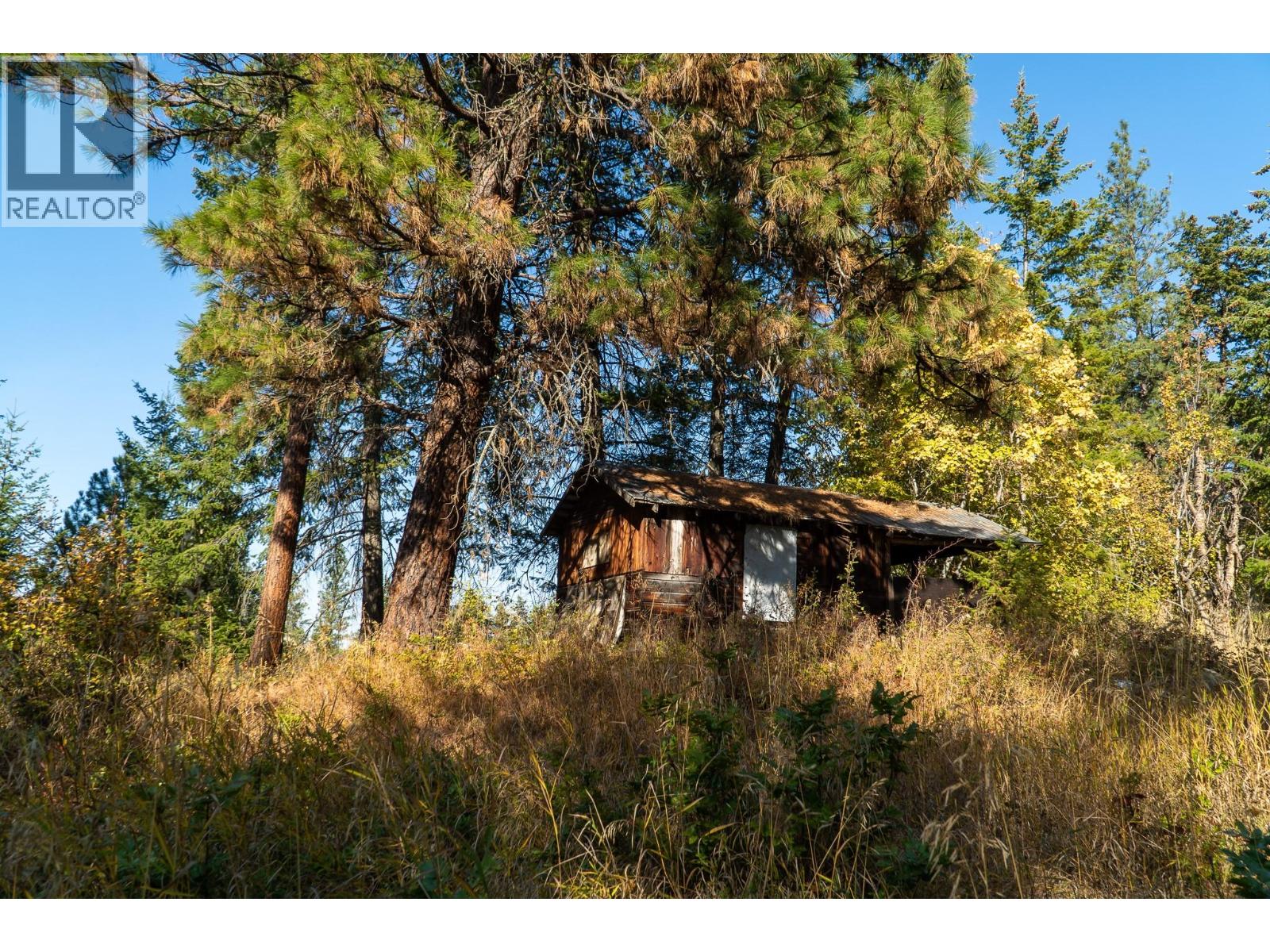 5893 Cosens Bay Road, Coldstream