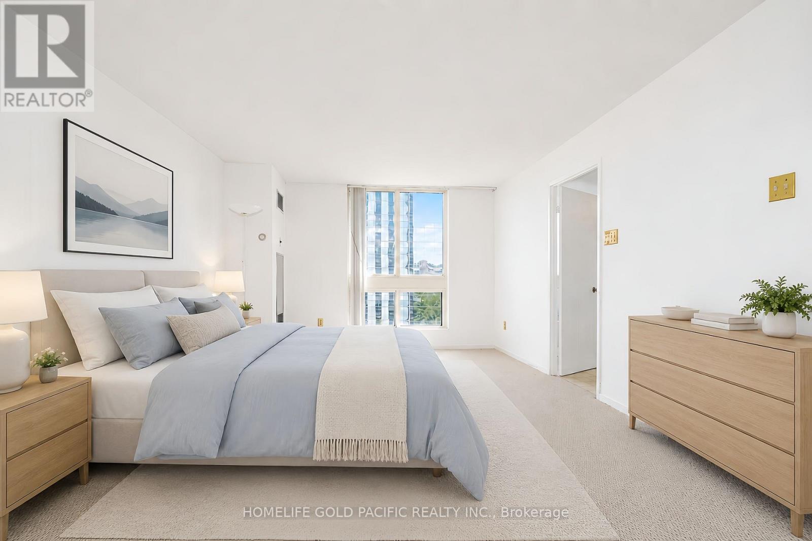 #907 5 KENNETH AVENUE - 10