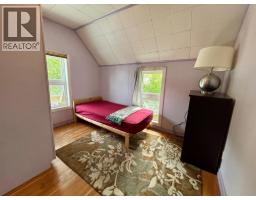 408 Third Street W, Revelstoke, BC V0E2S0 Photo 17